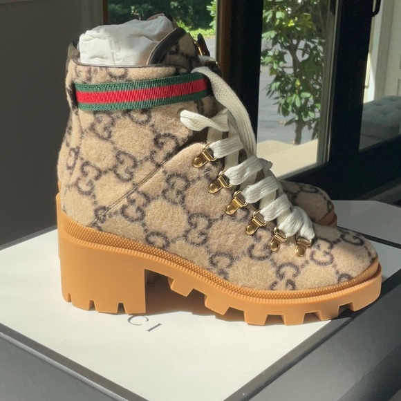 NEW!! Gucci Tweed Boots Sold Out! - Picture 3 of 9